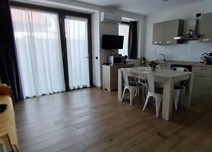 アパート Marco コーリコ